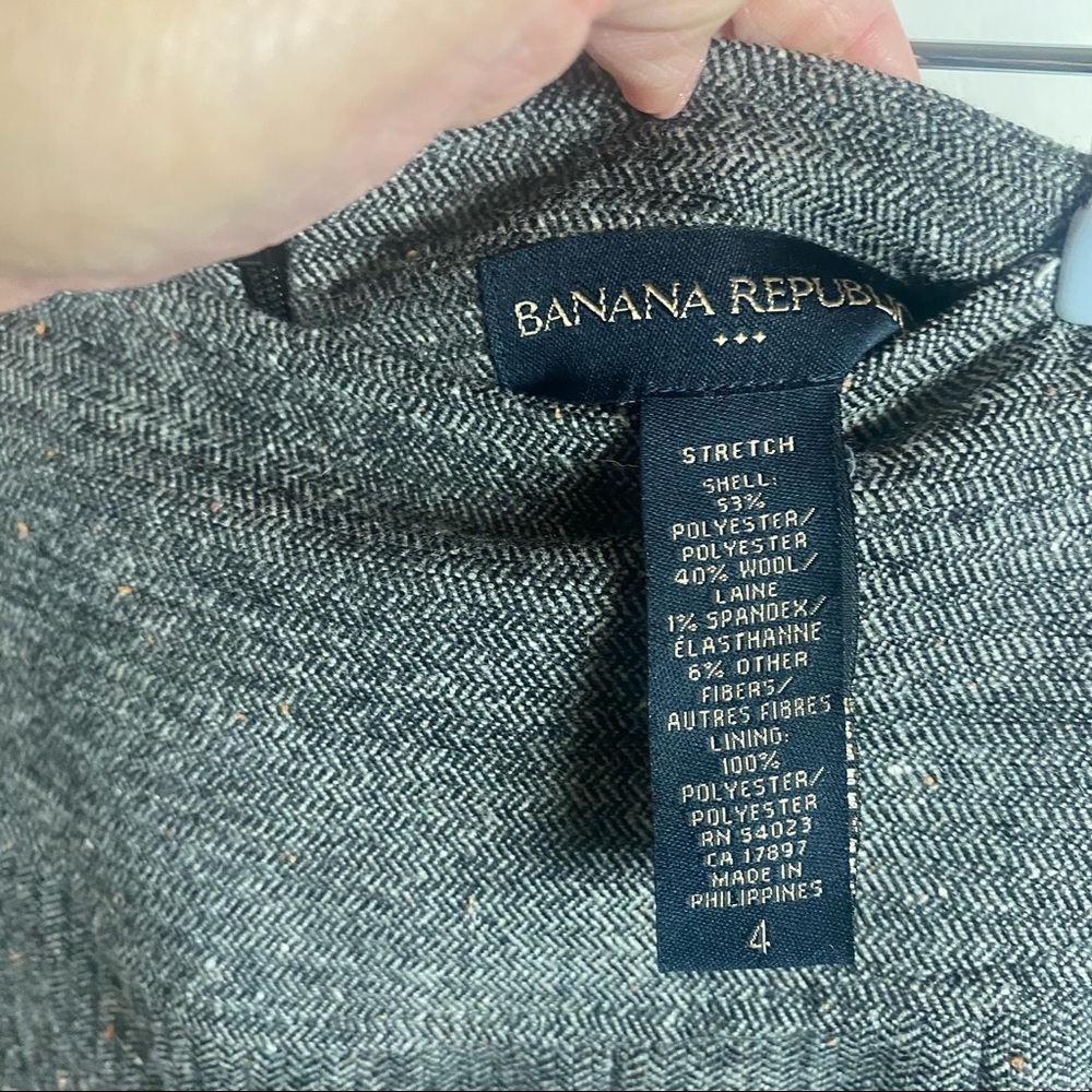 Banana Republic Wool Blend Pleated Skirt Gray Size 4 Academia Classic Preppy - Picture 9 of 9